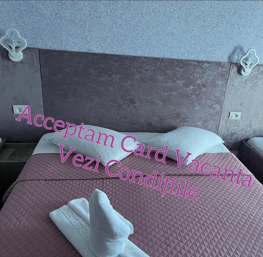 Hotel Miniom Constanta Bagian luar foto