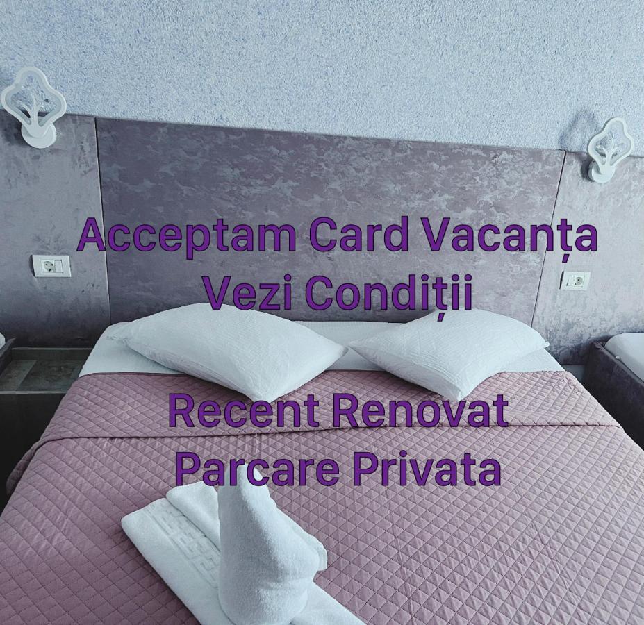 Hotel Miniom Constanta Bagian luar foto